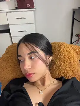 Snapshot of Milleradhara24 chatting on 03.14.26 Milleradhara24 online show from 03.14.26