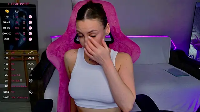 KristyDolly online show from 12.19.25