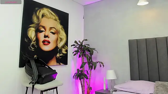 kendra london online show from 05.12.26