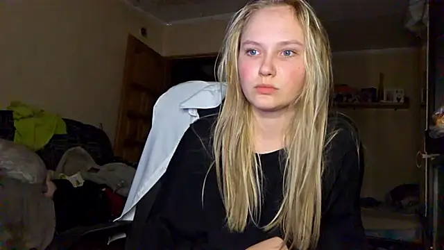 KarinRobertson online show from 03.08.26