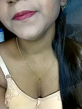 Neha533 online show from 11.05.25