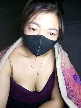 Snapshot of Mami_xxx chatting on 12.03.25 Mami xxx online show from 12.03.25