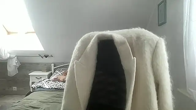 Snapshot of Angels__Share chatting on 02.02.26 Angels Share online show from 02.02.26