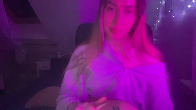 Snapshot of Angels__Share chatting on 02.04.26 Angels Share online show from 02.04.26