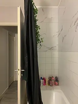 Snapshot of AsphericSquawk chatting on 03.11.26 AsphericSquawk online show from 03.11.26