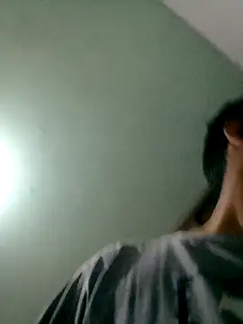 Snapshot of Yerackhip chatting on 12.16.25 Yerackhip online show from 12.16.25