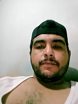 Snapshot of Yerackhip chatting on 02.14.26 Yerackhip online show from 02.14.26