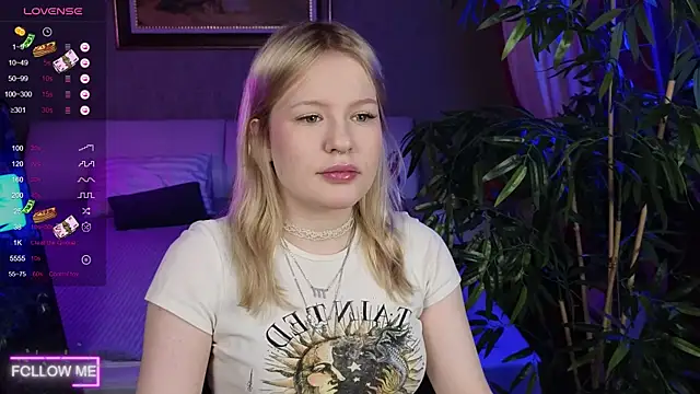 Mila wxw online show from 11.22.25