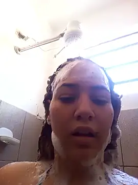 Snapshot of Keti_marques84 chatting on 12.20.25 Keti marques84 online show from 12.20.25