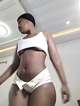 SweetSavage18 online show from 12.16.25