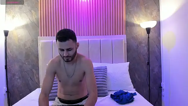 Snapshot of marco_king_ chatting on 11.05.25 marco king online show from 11.05.25