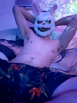 Snapshot of PitoDuroWuero chatting on 12.05.25 PitoDuroWuero online show from 12.05.25