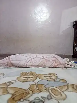 Snapshot of sdlmona chatting on 11.22.25 sdlmona online show from 11.22.25