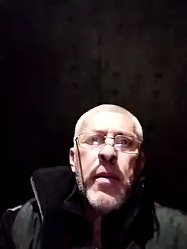 Snapshot of KAXABE11 chatting on 12.16.25 KAXABE11 online show from 12.16.25