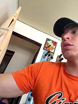 Snapshot of AlexanderBianchi2 chatting on 11.07.25 AlexanderBianchi2 online show from 11.07.25