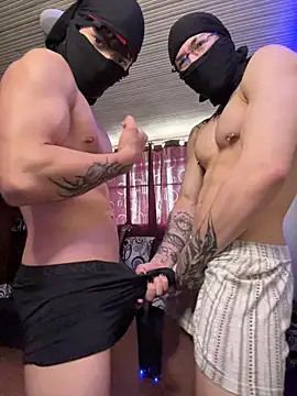 Snapshot of kenshintr chatting on 11.21.25 kenshintr online show from 11.21.25