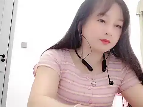 Snapshot of Alice-Baby520 chatting on 11.04.25 Alice-Baby520 online show from 11.04.25