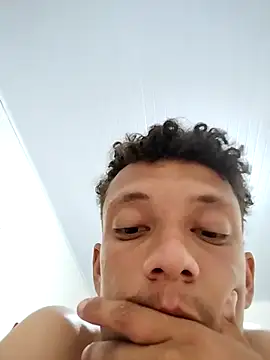 Snapshot of FLECKIN chatting on 11.06.25 FLECKIN online show from 11.06.25