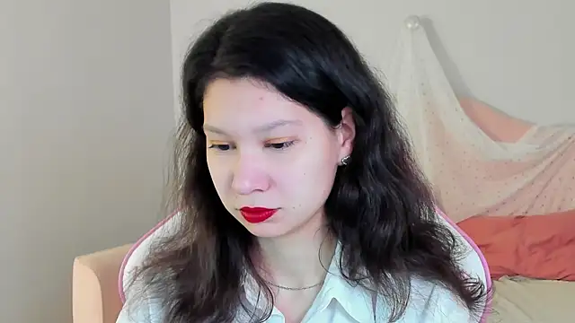 SaraDenars online show from 11.18.25