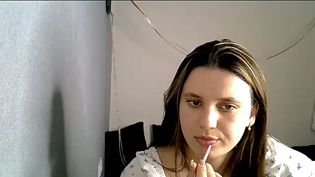 KiraHoney online show from 03.24.26