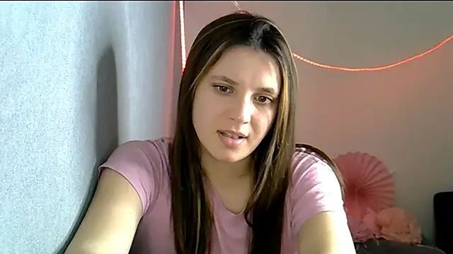 KiraHoney online show from 04.02.26