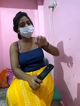 Snapshot of Rani_88 chatting on 11.04.25 Rani 88 online show from 11.04.25