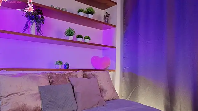 JeanToh online show from 07.30.26