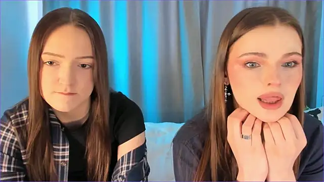 Snapshot of CathyCaldwell chatting on 02.08.26 CathyCaldwell online show from 02.08.26