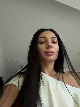 Snapshot of VickyM99 chatting on 11.29.25 VickyM99 online show from 11.29.25