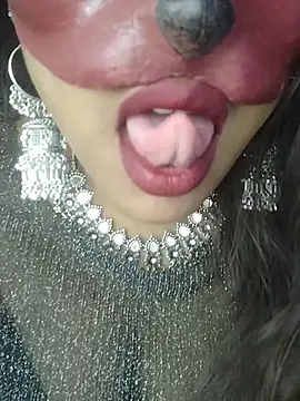 SEXYY TRANSY WITH GIRL online show from 12.18.25