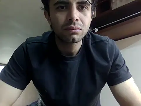 Snapshot of Chuparico31 chatting on 12.18.25 Chuparico31 online show from 12.18.25