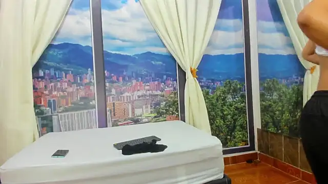 KiraFox1 online show from 03.12.26