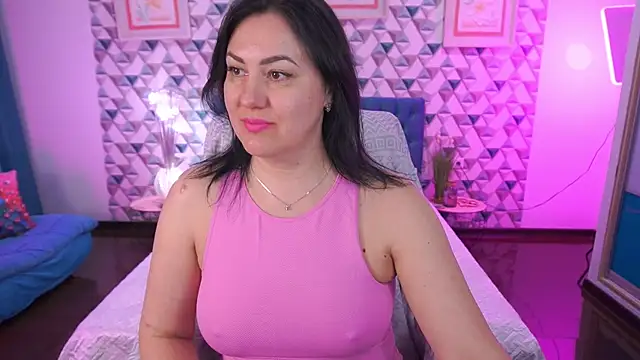 VelvetLuck online show from 04.14.26