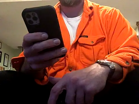 Snapshot of RockHammercock chatting on 11.25.25 RockHammercock online show from 11.25.25