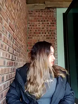 thu-cuoi online show from 12.18.25