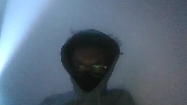 Snapshot of SpacedDozen chatting on 11.05.25 SpacedDozen online show from 11.05.25