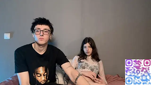 Snapshot of t_files_x chatting on 11.05.25 t files x online show from 11.05.25