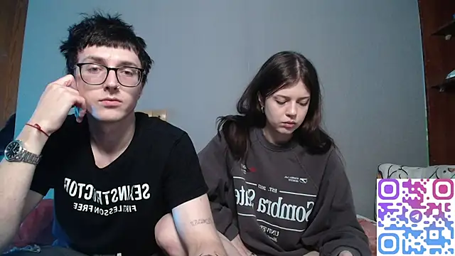 Snapshot of t_files_x chatting on 11.08.25 t files x online show from 11.08.25