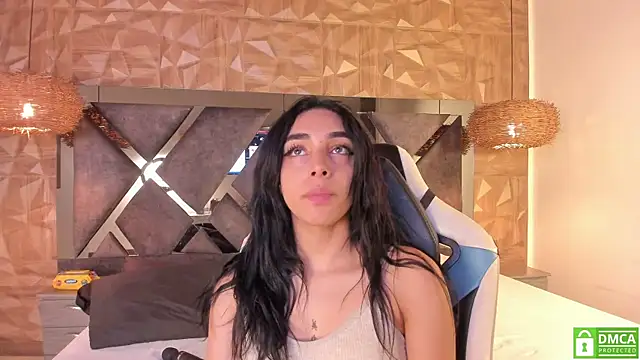 Kiara velvet   online show from 04.23.26