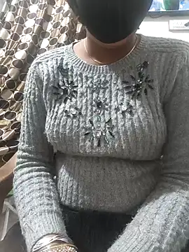 Snapshot of collagesonam chatting on 11.30.25 collagesonam online show from 11.30.25