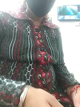 Snapshot of collagesonam chatting on 12.16.25 collagesonam online show from 12.16.25