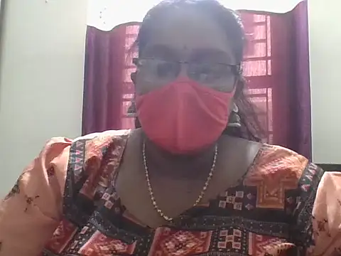 hootypriya online show from 04.25.26