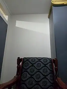 Snapshot of Mommy_Sienna chatting on 11.10.25 Mommy Sienna online show from 11.10.25