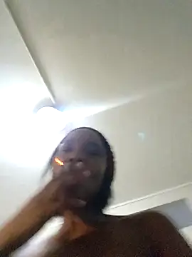 Snapshot of Mommy_Sienna chatting on 11.27.25 Mommy Sienna online show from 11.27.25