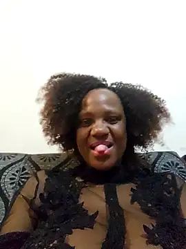 Snapshot of Mommy_Sienna chatting on 12.13.25 Mommy Sienna online show from 12.13.25