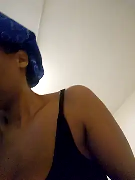 Mommy Sienna online show from 04.27.26