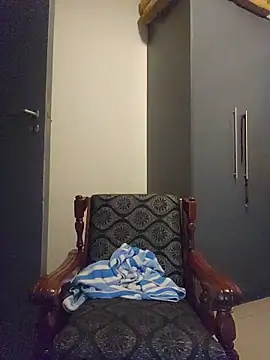Mommy Sienna online show from 05.16.26