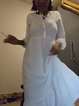 Mommy Sienna online show from 06.07.26