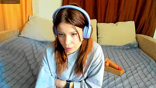 Eva purrr  online show from 03.10.26