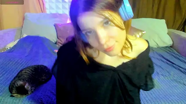 Eva purrr  online show from 04.21.26
